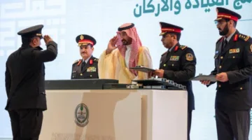 وزير الحرس الوطني يتولى رعاية حفل تخريج كلية الملك عبدالعزيز