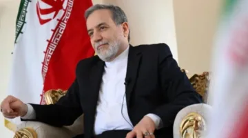 وزير الخارجية الإيراني ينبه من تفعيل “آلية الزناد”: أي خطأ من أوروبا قد يؤدي إلى انهيار الاتفاق النووي ويزيد التوتر في المنطقة.