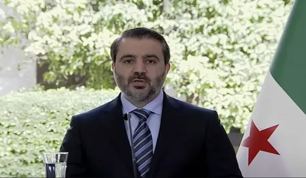 وزير الخارجية السوري: السعودية تلعب دورًا أساسيًا في إعادة بناء سوريا وزير الخارجية السوري: السعودية تلعب دورًا أساسيًا في إعادة بناء سوريا