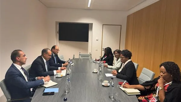 وزير الخارجية يجتمع مع نظيرته من مالاوي خلال الاجتماع الأفريقي الأوروبي وزير الخارجية يجتمع مع نظيرته من مالاوي خلال الاجتماع الأفريقي الأوروبي
