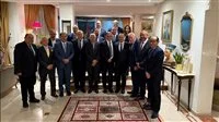 وزير الخارجية يسلط الضوء على مساعي الدولة لدعم بيئة الاستثمار