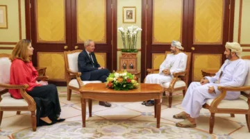 وزير الخارجية يلتقي بمسؤول من الاتحاد الأوروبي