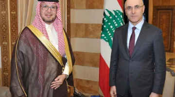 وزير الداخلية والبلديات أحمد الحجار يستقبل السفير السعودي وليد بخاري (صورة)
