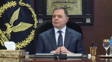وزير الداخلية يوافق على منح 21 مصريًا جنسيات أخرى.