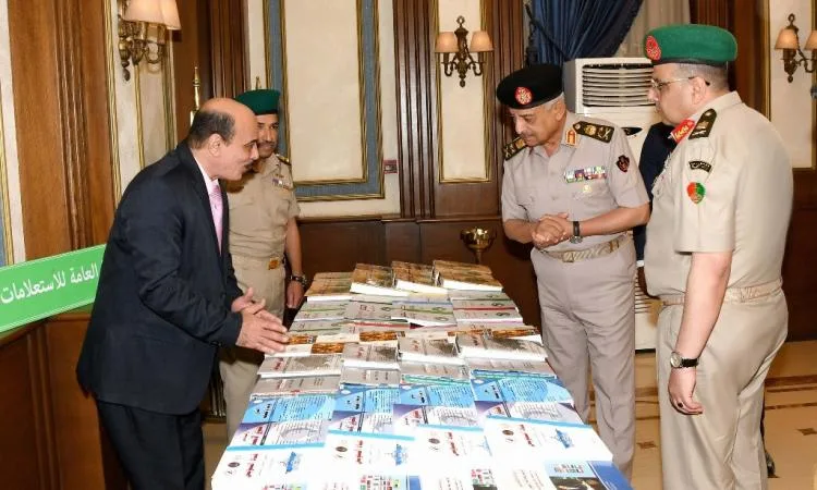 وزير الدفاع يحضر مناقشة البحث الأساسي للهيئة العسكرية للأبحاث وزير الدفاع يحضر مناقشة البحث الأساسي للهيئة العسكرية للأبحاث