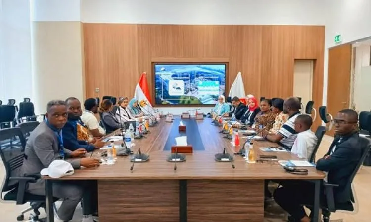 وزير الري يراقب تقدم الأنشطة التدريبية الإقليمية في المركز الإفريقي للمياه وزير الري يراقب تقدم الأنشطة التدريبية الإقليمية في المركز الإفريقي للمياه