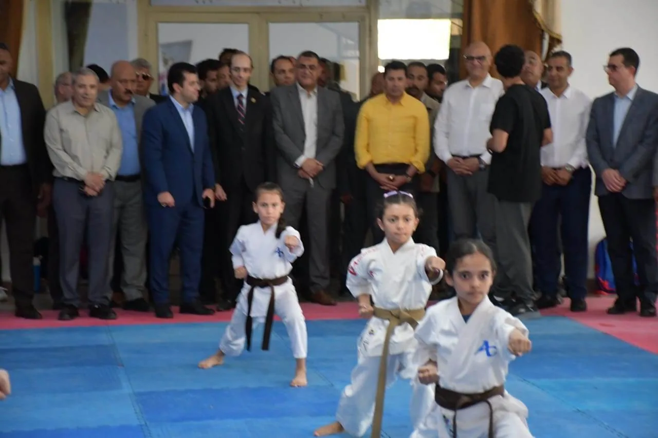 وزير الرياضة ومحافظ القليوبية ي inaugurate مشاريع رياضية في نادي العبور وزير الرياضة ومحافظ القليوبية ي inaugurate مشاريع رياضية في نادي العبور