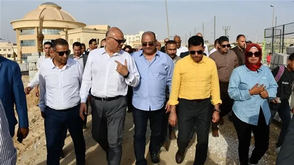 وزير الرياضة ومحافظ القليوبية يزوران مركز التنمية الشبابية في العبور ويعلنان عن افتتاح الملعب الرئيسي وزير الرياضة ومحافظ القليوبية يزوران مركز التنمية الشبابية في العبور ويعلنان عن افتتاح الملعب الرئيسي