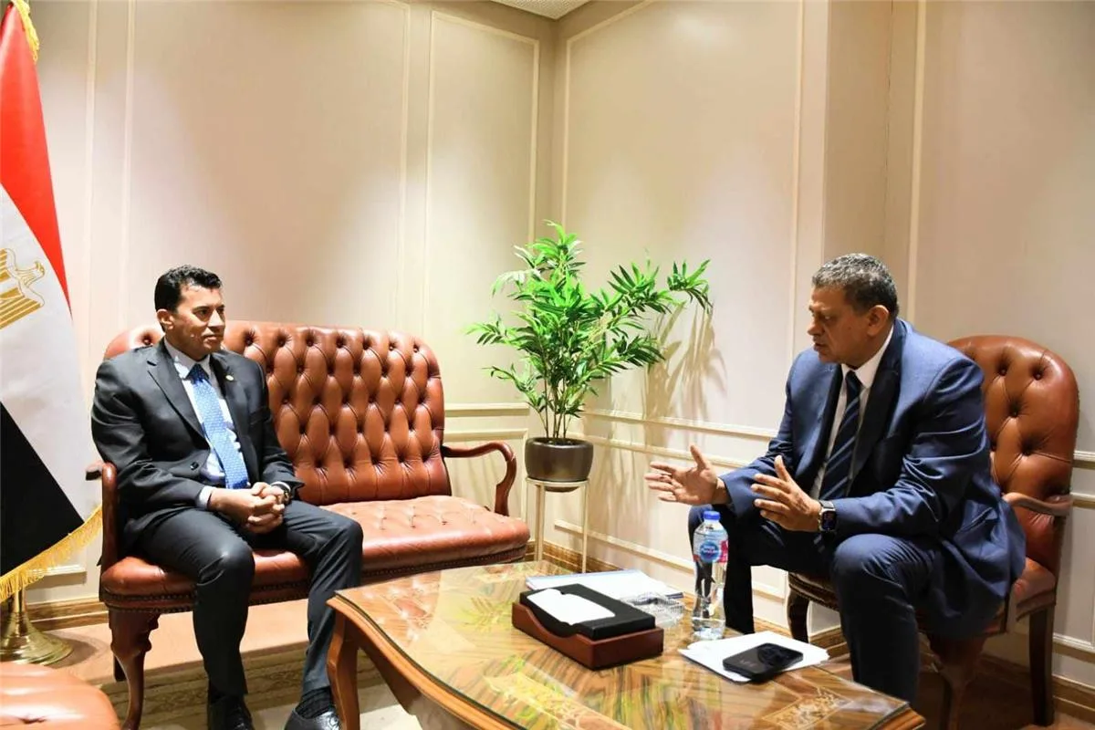 وزير الرياضة يتابع مستجدات استضافة مصر لمنافسات بطولة العالم لكرة اليد وزير الرياضة يتابع مستجدات استضافة مصر لمنافسات بطولة العالم لكرة اليد