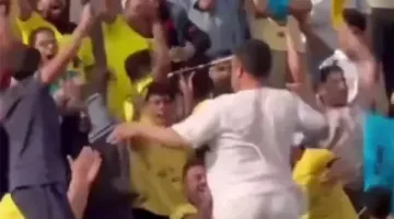 وزير الرياضة يوجه بفتح تحقيق حول حادثة خلع مشجع لملابسه خلال مباراة في دوري الدرجة الثانية
