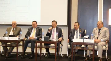 وزير الزراعة يبدأ أنشطة ورشة عمل لتطوير صناعة المبيدات في مصر