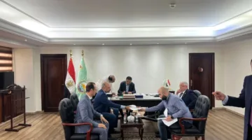 وزير الزراعة يعقد اللقاء الأسبوعي مع أعضاء مجلسي النواب والشيوخ