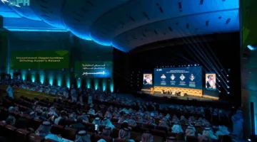 وزير السياحة: منطقة عسير جذبت 8 ملايين زائر في عام 2024