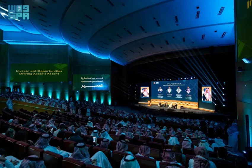 وزير السياحة: منطقة عسير جذبت 8 ملايين زائر في عام 2024 وزير السياحة: منطقة عسير جذبت 8 ملايين زائر في عام 2024