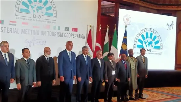 وزير السياحة والآثار: إطلاق بنك للفرص الاستثمارية في مصر