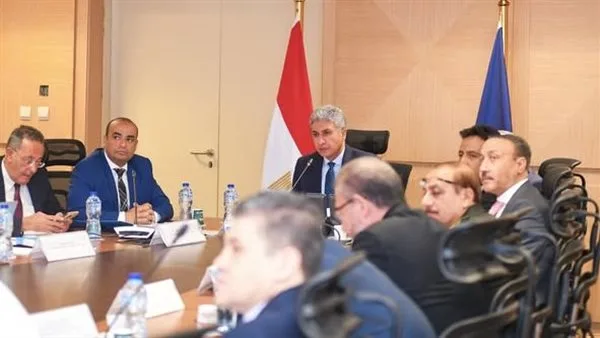 وزير السياحة يترأس اجتماع مجلس إدارة المجلس الأعلى للآثار