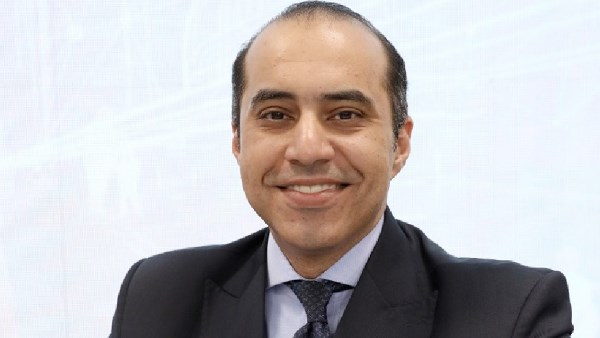 وزير الشئون النيابية مهنئا العمال بعيد أول مايو: حجر الأساس في التنمية