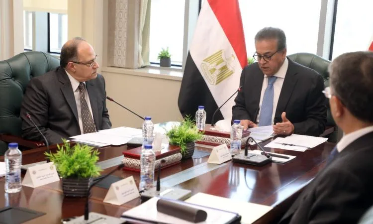 وزير الصحة يؤكد أهمية استدامة مصادر تمويل صندوق مواجهة الطوارئ الطبية