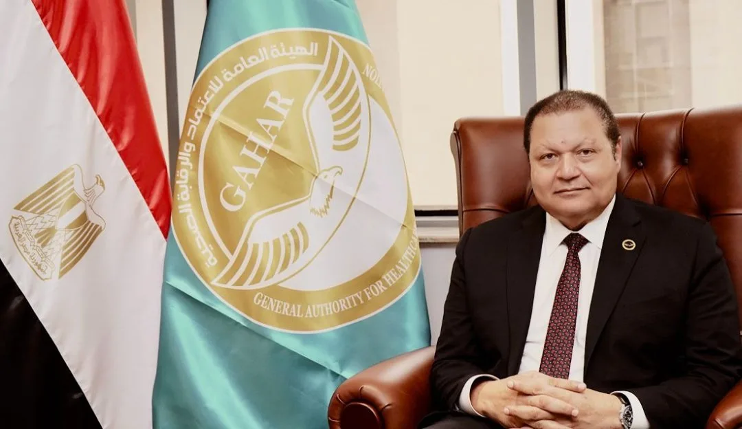 وزير الصحة يبارك لرئيس هيئة الاعتماد والرقابة لفوزه بجائزة الطبيب العربي لعام 2025. وزير الصحة يبارك لرئيس هيئة الاعتماد والرقابة لفوزه بجائزة الطبيب العربي لعام 2025.