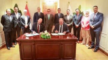 وزير الصحة يشارك في توقيع اتفاقية تعاون مع شركة “فيليبس” لتعزيز الصناعة المحلية