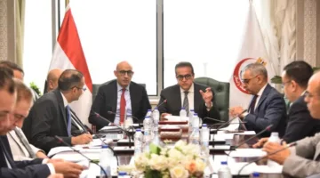 وزير الصحة يلتقي وزير التربية والتعليم لبحث تعديل قانون التعليم