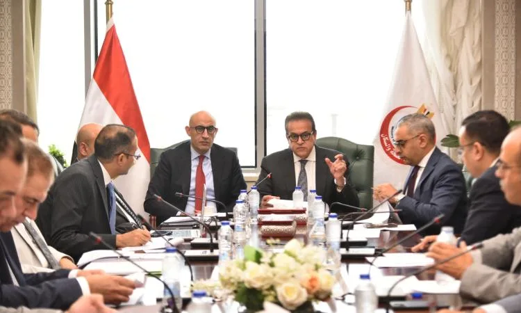 وزير الصحة يلتقي وزير التربية والتعليم لبحث تعديل قانون التعليم وزير الصحة يلتقي وزير التربية والتعليم لبحث تعديل قانون التعليم