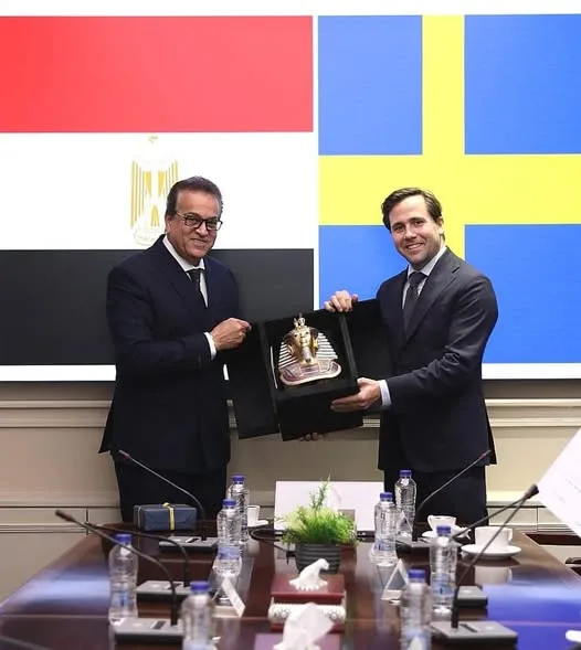 وزير الصحة يناقش مع نظيره السويدي فرص استثمار القطاع الصحي والتعاون لدعم الجرحى الفلسطينيين وزير الصحة يناقش مع نظيره السويدي فرص استثمار القطاع الصحي والتعاون لدعم الجرحى الفلسطينيين