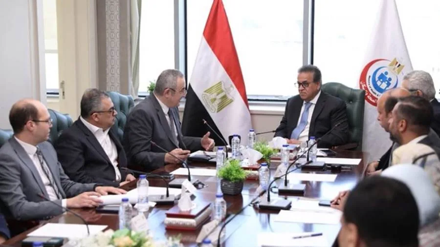 وزير الصحة يوجه بتعزيز برامج تدريب الأطباء المقيمين بهيئة المستشفيات التعليمية