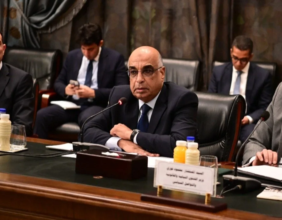 وزير العدل: قضايا التحكيم تشبه قضايا الأسرة.. تبدأ بالاحتفالات والألعاب النارية، وقد تنتهي ببعض المنازعات. وزير العدل: قضايا التحكيم تشبه قضايا الأسرة.. تبدأ بالاحتفالات والألعاب النارية، وقد تنتهي ببعض المنازعات.