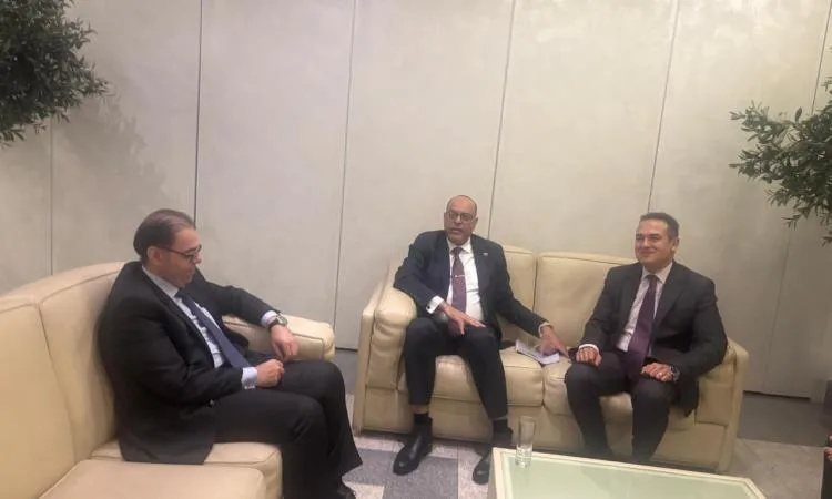 وزير العمل يسافر إلى صربيا لاستكشاف فرص عمل جديدة للكوادر المصرية وزير العمل يسافر إلى صربيا لاستكشاف فرص عمل جديدة للكوادر المصرية