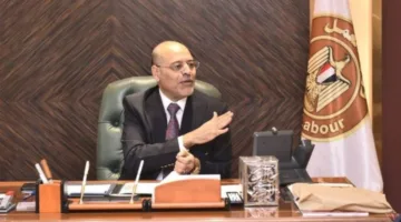 وزير العمل يشارك في المقابلات الشخصية لمبادرة “المرأة تقود إلى المناصب التنفيذية”