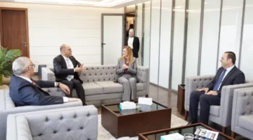 وزير العمل يشارك في مقابلات برنامج “النساء في المناصب القيادية” بالأكاديمية الوطنية للتدريب