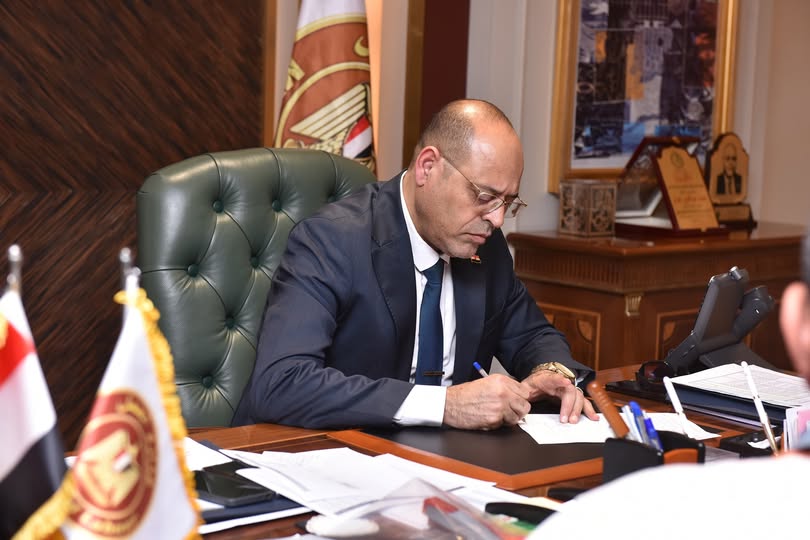 وزير العمل يوجه بصرف تعويضات عاجلة لعمال حادث المنوفية من العمالة غير المنتظمة
