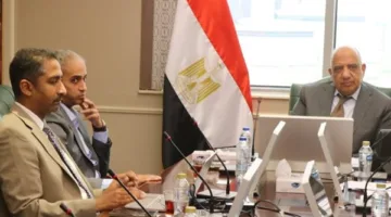 وزير الكهرباء يؤكد خطة تركيب العدادات داخل الأكشاك وغرف التوزيع للحد من الفقد
