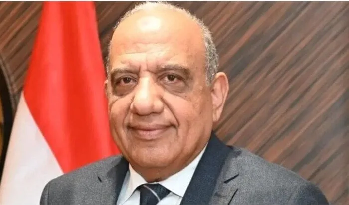 وزير الكهرباء يبحث مع مؤسسة التمويل الدولية دعم مشروعات الطاقة المتجددة