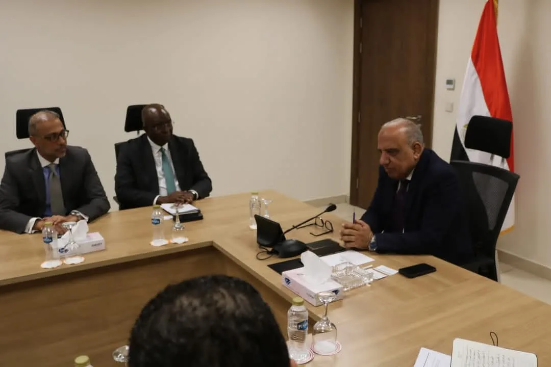وزير الكهرباء يبحث مع وفد مؤسسة التمويل الدولية “iFC ” سبل التعاون المشترك فى مجالات الطاقة المتجددة