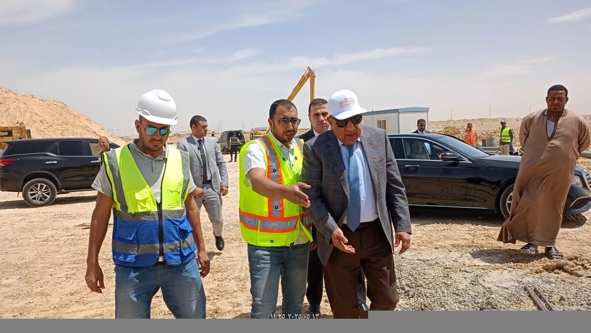 وزير الكهرباء يتابع أحدث التطورات في مشروع برجى عبور قناة السويس وخط الربط الكهربائي مع السعودية.