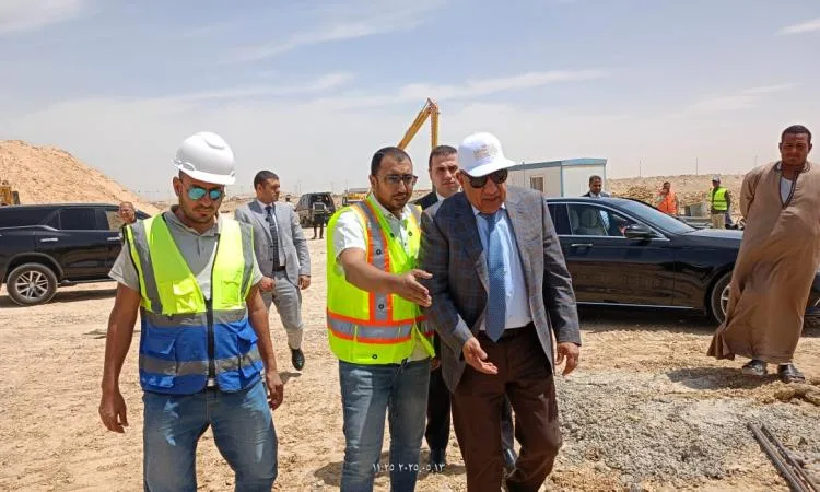 وزير الكهرباء يزور مواقع تنفيذ مشروع الربط الكهربائي بين مصر والسعودية
