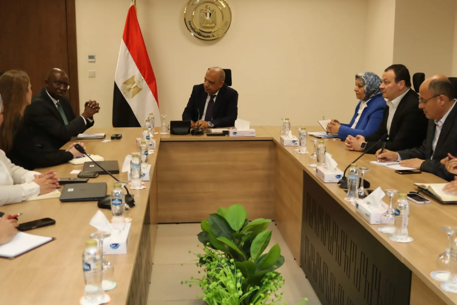 وزير الكهرباء يستقبل وفدًا من مؤسسة التمويل الدولية لمناقشة مشروعات الطاقة المتجددة