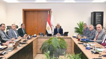 وزير الموارد المائية يتحدث عن خطوات تعزيز إدارة وتوزيع المياه