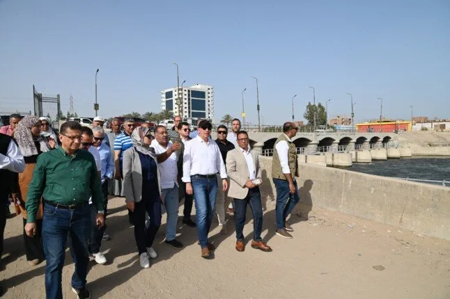 وزير الموارد المائية يقوم بزيارة غير متوقعة في القليوبية والشرقية لمراقبة عمليات تنظيف الترع وضمان جودة الري وزير الموارد المائية يقوم بزيارة غير متوقعة في القليوبية والشرقية لمراقبة عمليات تنظيف الترع وضمان جودة الري