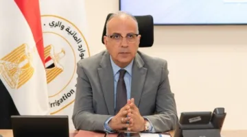 وزير المياه يناقش تجديد نظام الري في وادي النقرة
