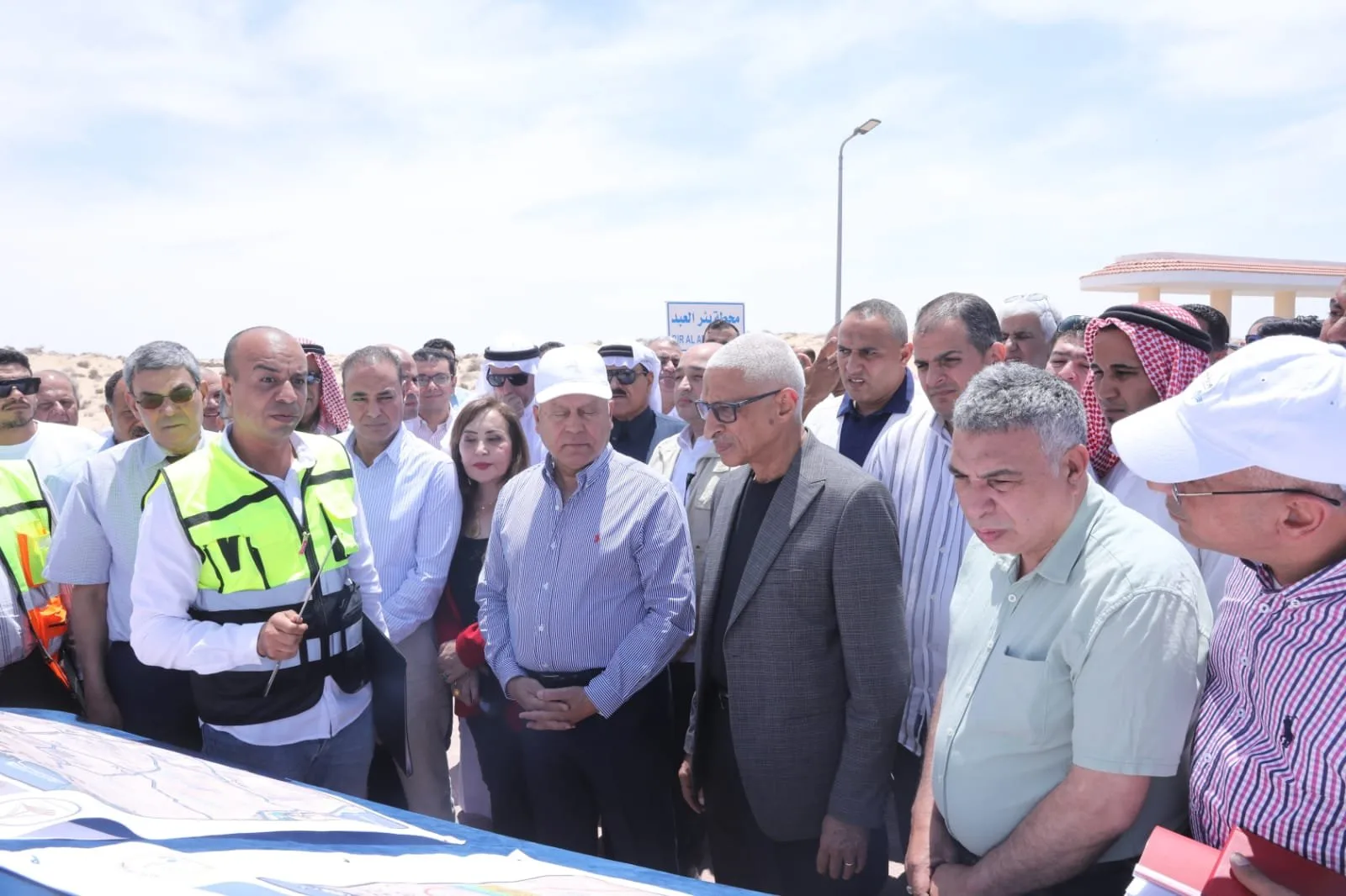 وزير النقل: مشروع سكة الحديد بين بئر العبد والعريش ورأس النقب سيدعم التنمية الشاملة في سيناء وزير النقل: مشروع سكة الحديد بين بئر العبد والعريش ورأس النقب سيدعم التنمية الشاملة في سيناء