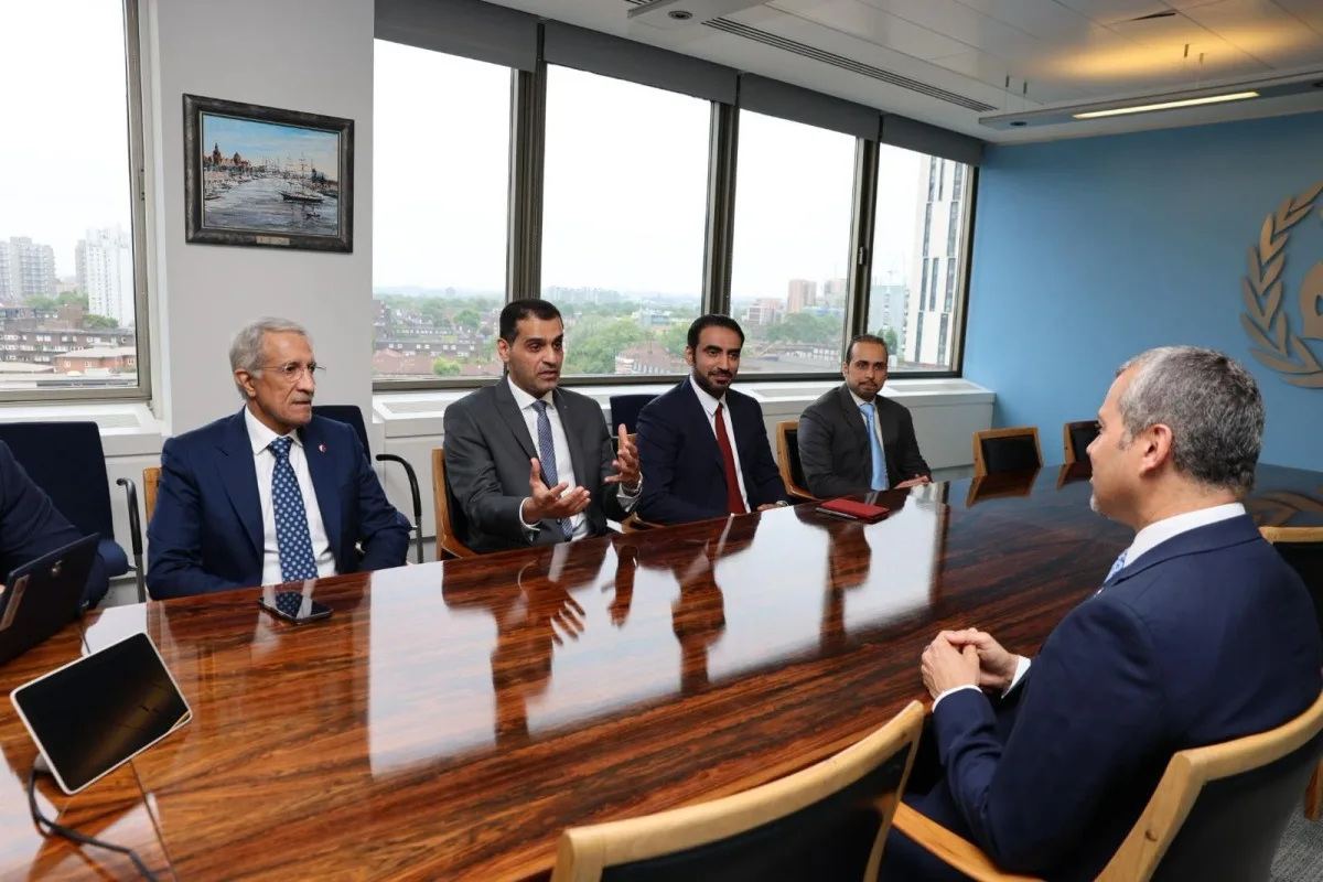 وزير النقل يلتقي الأمين العام للمنظمة البحرية العالمية وزير النقل يلتقي الأمين العام للمنظمة البحرية العالمية