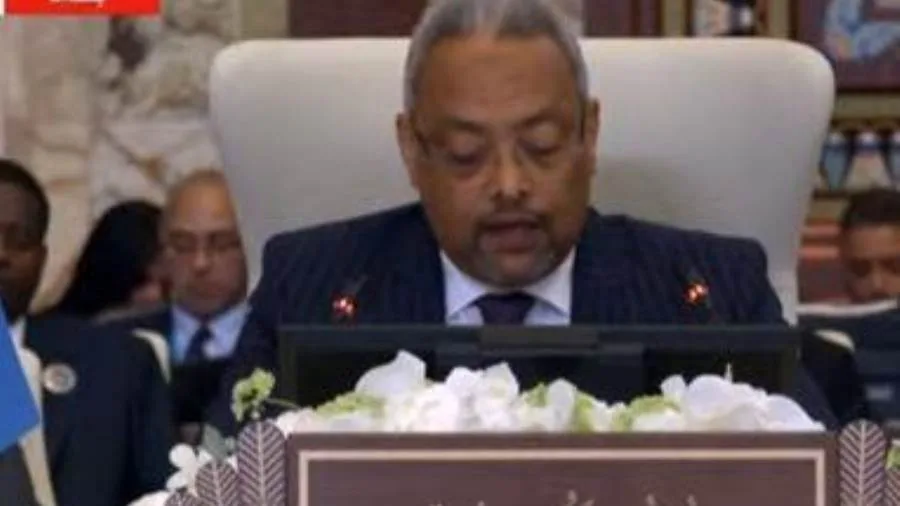 وزير خارجية جيبوتي: القمة العربية تمثل فرصة مميزة لتعزيز التعاون العربي الفعلي. وزير خارجية جيبوتي: القمة العربية تمثل فرصة مميزة لتعزيز التعاون العربي الفعلي.