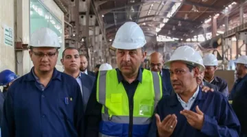 وزير قطاع الأعمال العام يزور مصانع “النحاس المصرية” في التبين