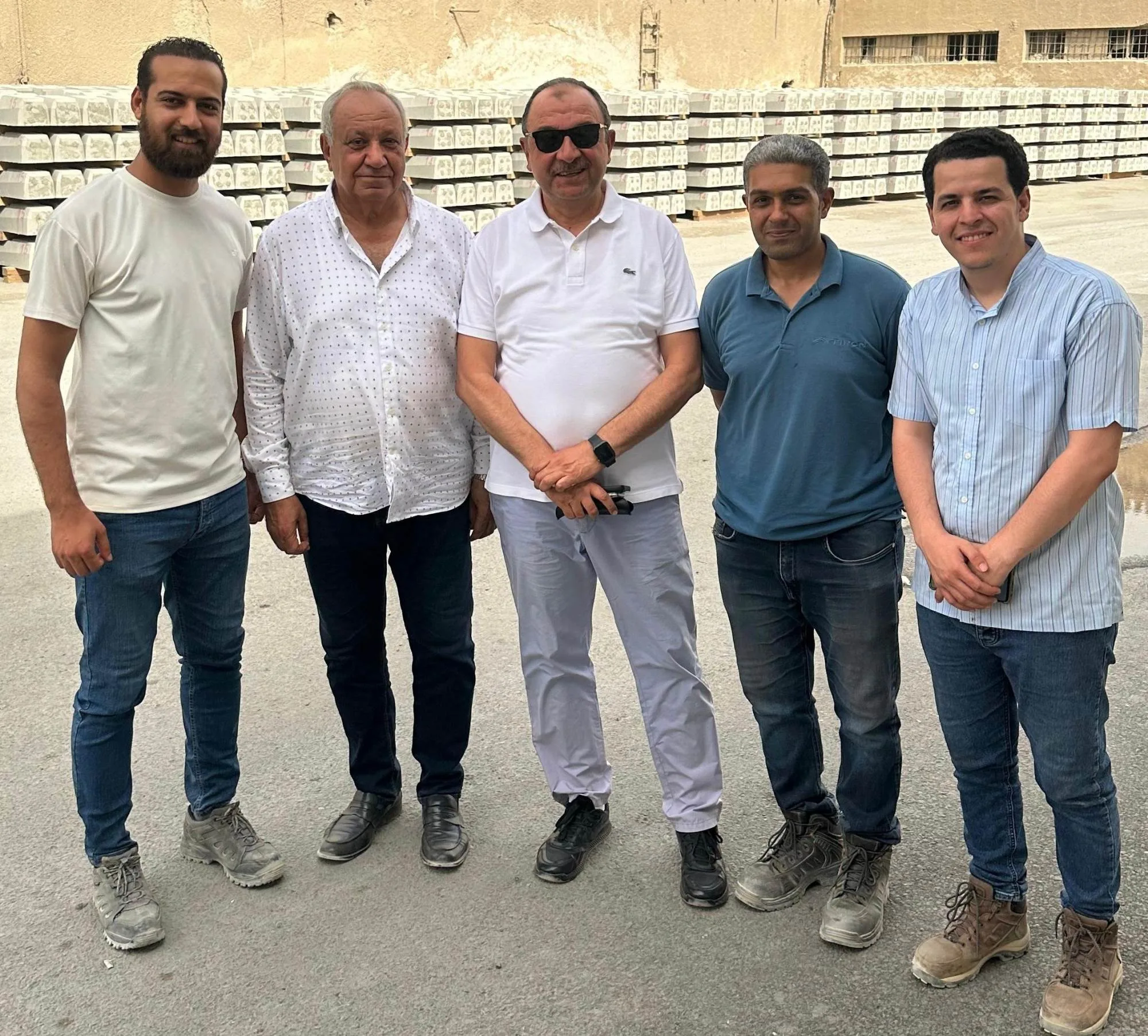 وزير قطاع الأعمال العام يقوم بزيارة غير متوقعة لشركة سيجوارت وزير قطاع الأعمال العام يقوم بزيارة غير متوقعة لشركة سيجوارت