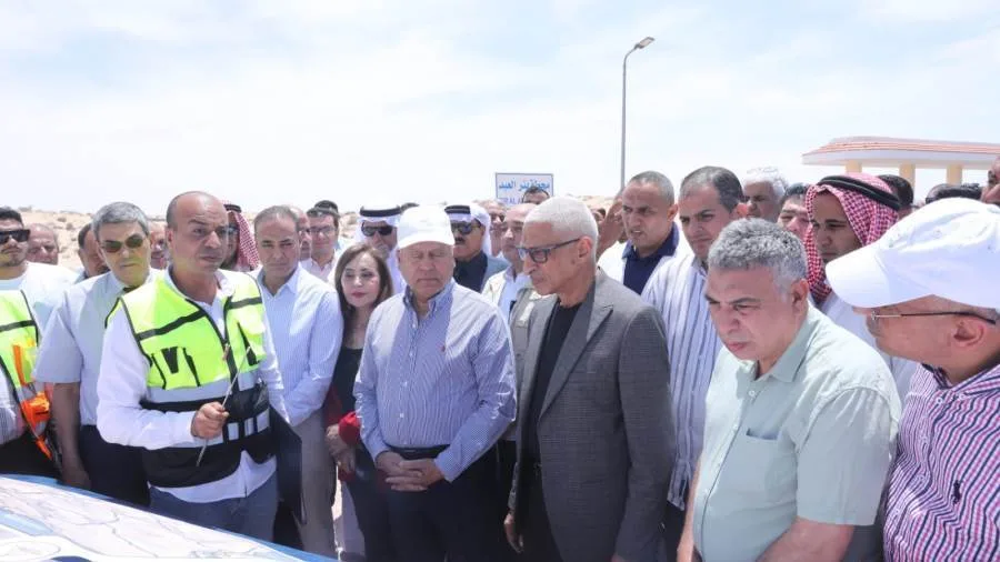 وزير يتابع سير تنفيذ مشروع خط “بئر العبد – العريش” جنوب رأس النقب وزير يتابع سير تنفيذ مشروع خط “بئر العبد – العريش” جنوب رأس النقب