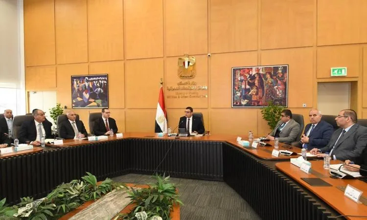 وزيرالإسكان يصدر حزمة من التكليفات والتوجيهات لرؤساء أجهزة المدن الجديدة