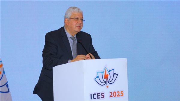 وزيرالتعليم العالي يشهد ختام المؤتمر الدولي الثاني لكلية الهندسة جامعة عين شمس